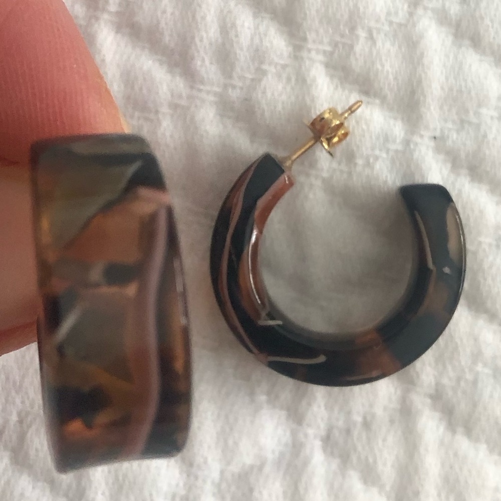 NWOT MACHETE tortoise lucite huggie hoop earrings - brown / blush - Picture 5 of 5